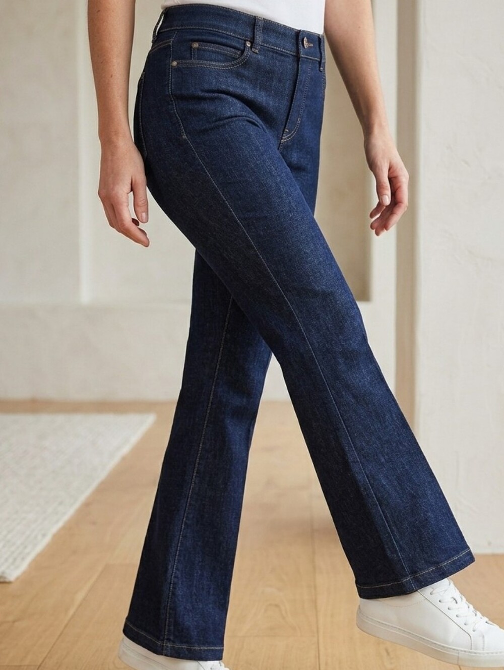 SPANX NWT EveryWear Pull On Flare Jeans Raw Indigo Dark Wash L